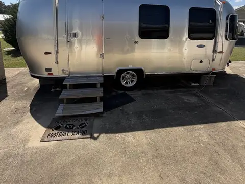 2009 Airstream Sport — photo 5