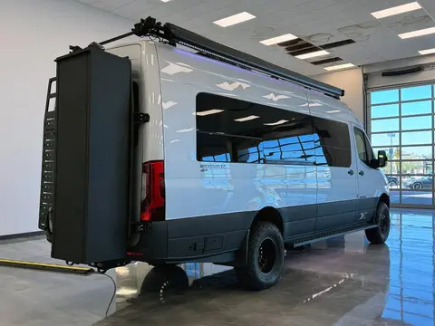 2024 Airstream Interstate 24X — photo 2
