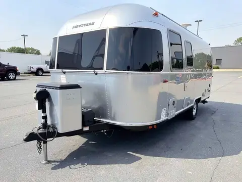 2024 Airstream Bambi 22FB — photo 4