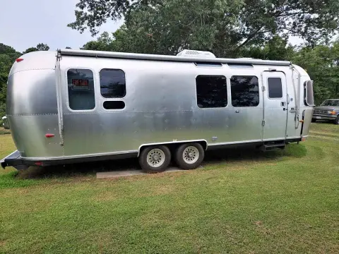 2007 Airstream International 28FB — photo 2