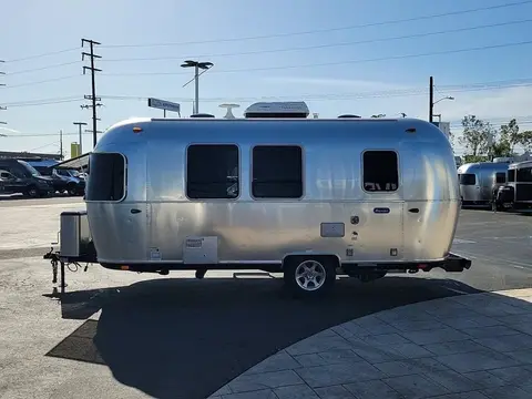 2020 Airstream Bambi — photo 4