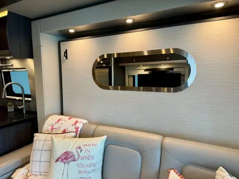 2021 Airstream Atlas Murphy Suite — photo 5