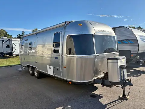 2007 Airstream Classic limited — photo 1