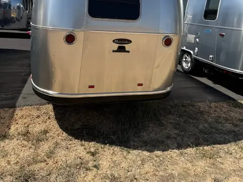 2018 Airstream Sport 22FB — photo 2