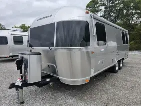 2026 Airstream International 25FB — photo 3