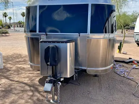 2018 Airstream Flying Cloud Bambi 19 ft — photo 1