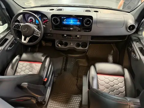 2025 Airstream Interstate 19X AWD — photo 3