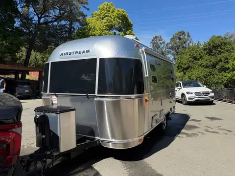 2021 Airstream Caravel — photo 4