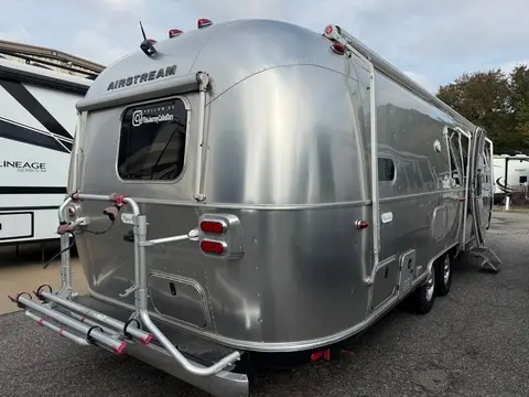 2021 Airstream Flying Cloud 30FB Bunk; — photo 3