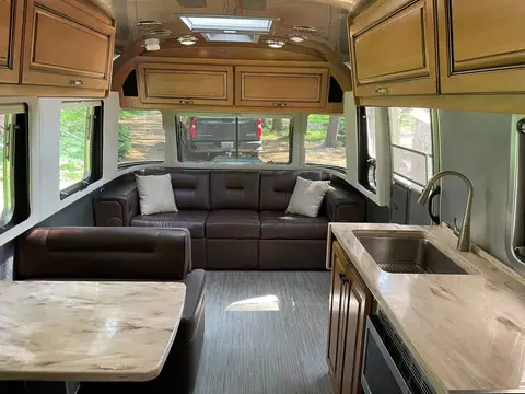 2020 Airstream Classic RBQ; — photo 2