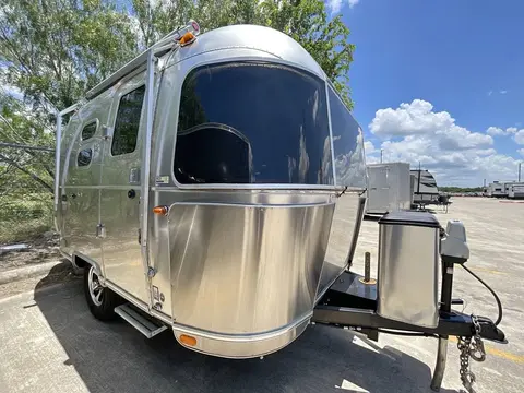 2020 Airstream Caravel 16RB — photo 1