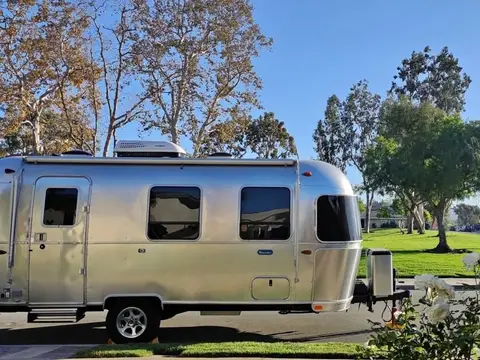 2020 Airstream Bambi 22 ft — photo 1