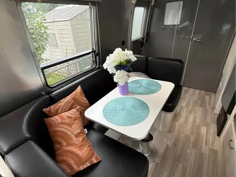 2019 Airstream Bambi Sport 22FB — photo 4