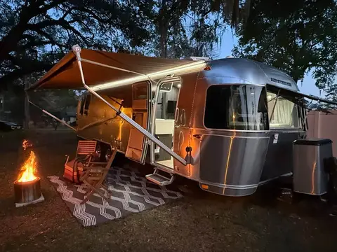 2019 Airstream International Signature 30RBQ — photo 4