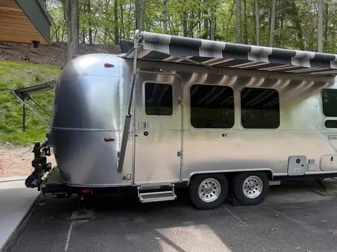 2021 Airstream Globetrotter — photo 1