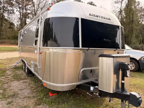 2022 Airstream Flying Cloud 25 FB — photo 2