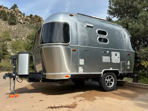 2021 Airstream Caravel 16RB — photo 2