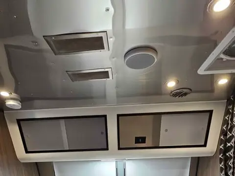 2024 Airstream Caravel 20FB — photo 5