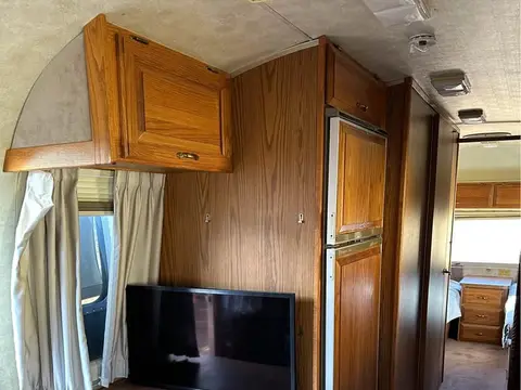 1990 Airstream Excella — photo 3
