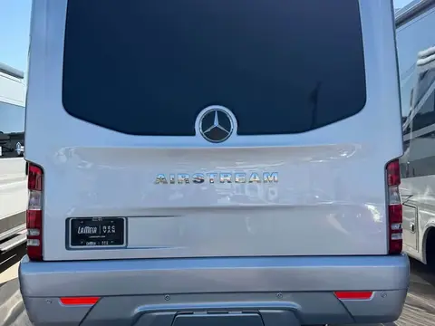 2022 Airstream Atlas — photo 5