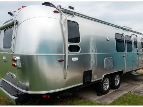 2021 Airstream Flying Cloud 30FB office — photo 4