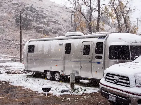2005 Airstream Classic 30 ft — photo 2