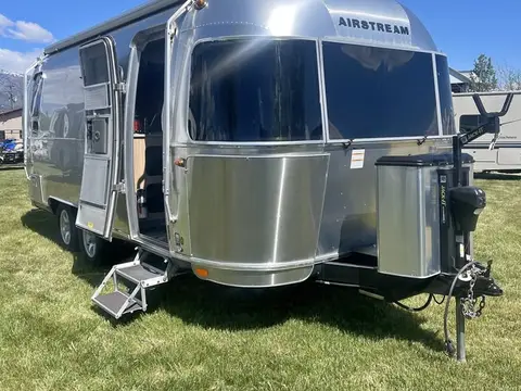 2019 Airstream Flying Cloud 23CB — photo 1