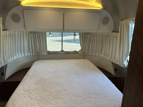 2020 Airstream Globetrotter — photo 5