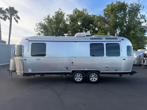 2021 Airstream Globetrotter — photo 4