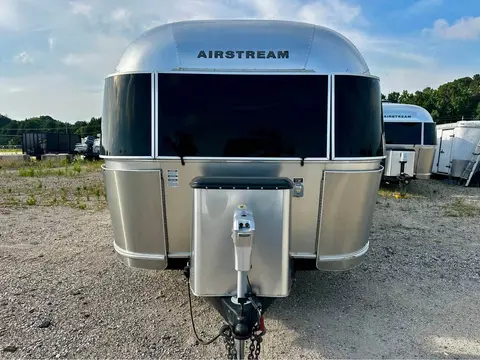 2014 Airstream International Serenity — photo 2