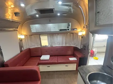 2018 Airstream International 30RB; — photo 4