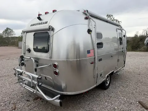 2023 Airstream Caravel 19CB — photo 4