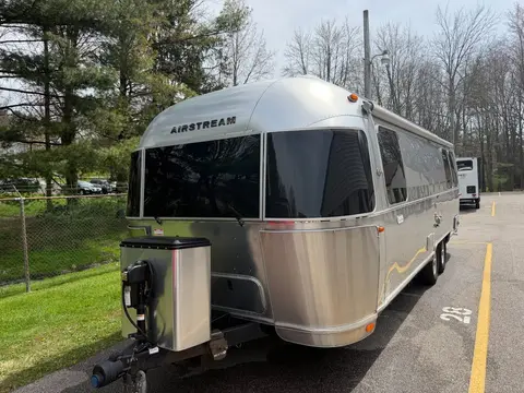 2023 Airstream Flying Cloud — photo 4