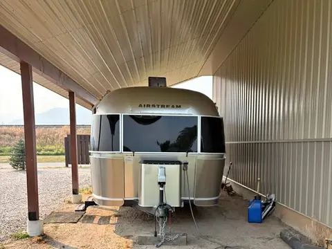 2016 Airstream Flying Cloud 26 ft 26 ft — photo 1