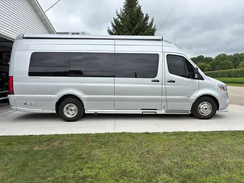 2023 Airstream Interstate 24GL — photo 1