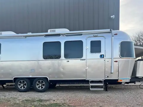 2025 Airstream Pottery Barn 28RB — photo 1
