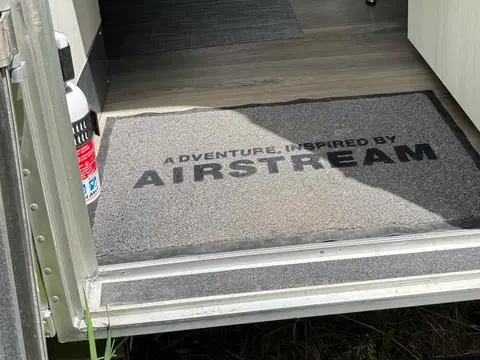 2019 Airstream Bambi Sport 16 RB 16 ft — photo 5