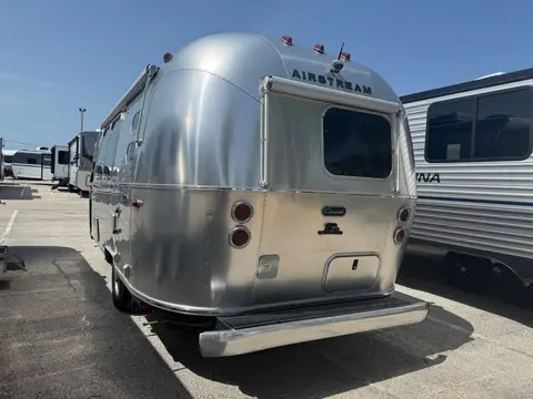 2020 Airstream Caravel 20FB — photo 3