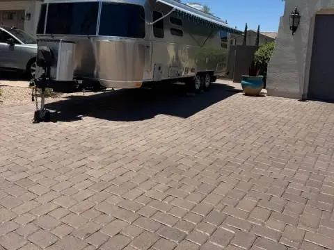 2025 Airstream International 28 ft 28 ft — photo 1