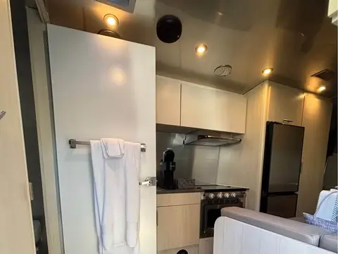 2023 Airstream Flying Cloud 23FB — photo 4