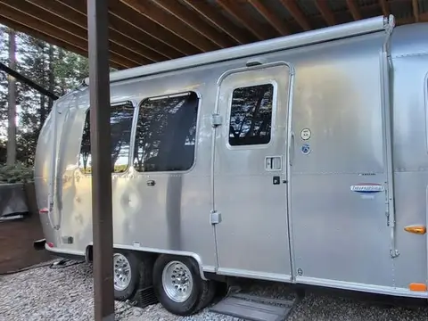 2006 Airstream International 75th anniversary edition 22 ft — photo 4
