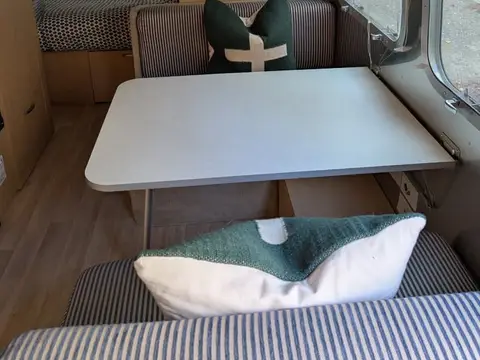 2009 Airstream Flying Cloud 23 ft — photo 2