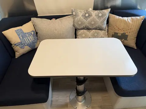 2024 Airstream Bambi 22FB — photo 5