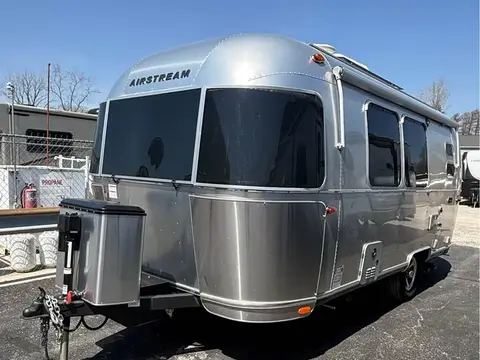 2023 Airstream Caravel 20FB — photo 2