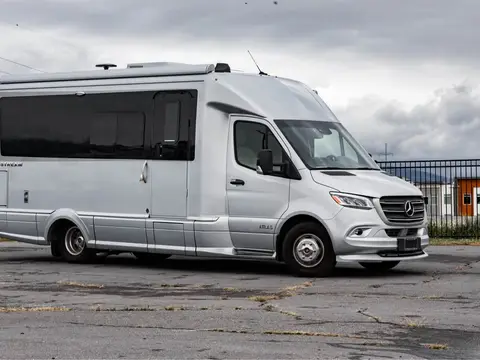 2022 Airstream Atlas murphy suite — photo 2