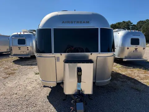 2010 Airstream International Ocean Breeze 19CB — photo 3
