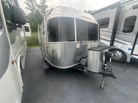 2024 Airstream Bambi 16RB — photo 2