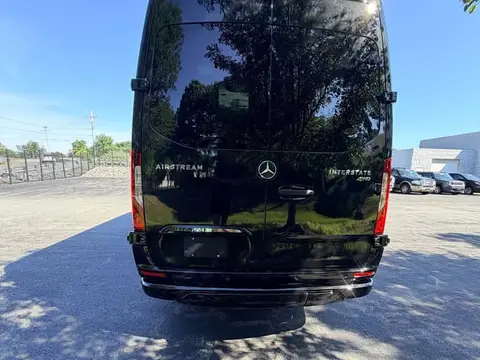 2023 Airstream Interstate e — photo 5