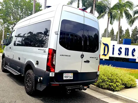 2024 Airstream Interstate 19x — photo 3