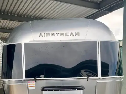 2021 Airstream Flying Cloud — photo 2